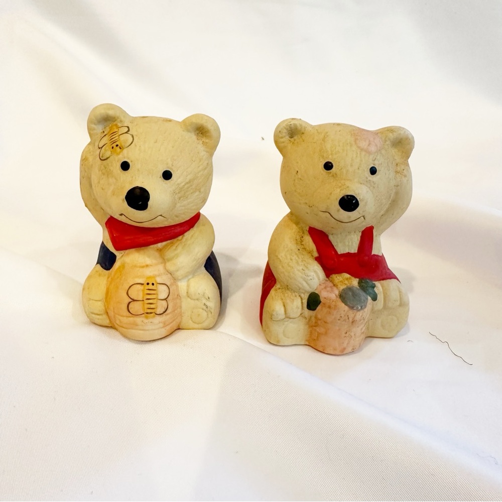 Vintage Hunny Bear Salt and Pepper Shaker